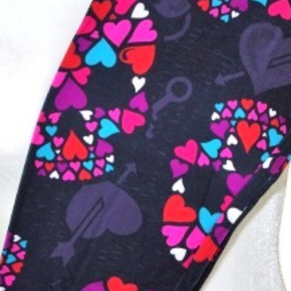 Skull Leggings OS One Size Hearts Black Red Pink Blue Purple TC 2-10 Lock Key - Picture 1 of 3
